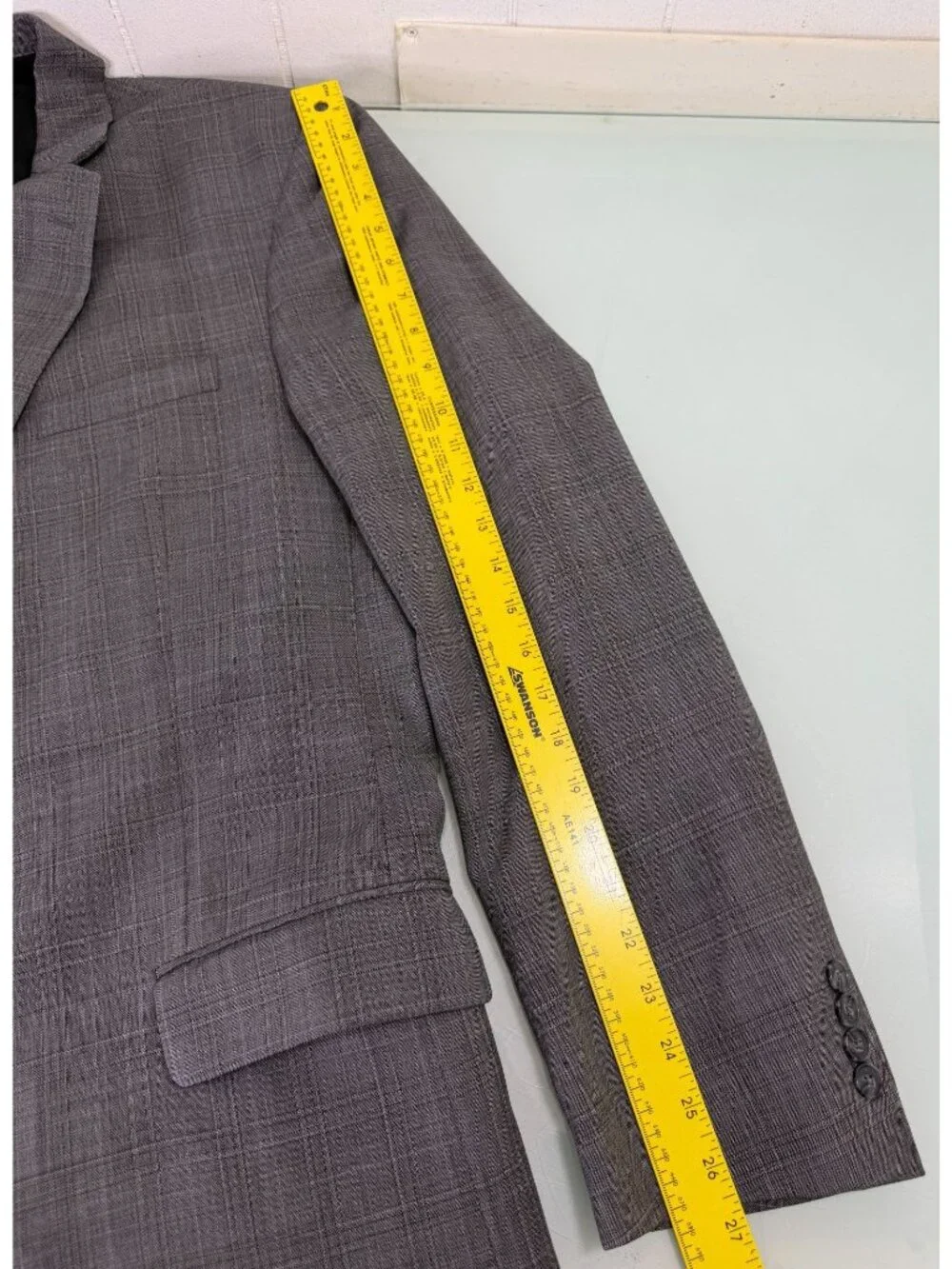 Jos A Bank 2 Piece Suit Traveler's Collection 46L Blazer 40X30 Pants Plaid Gray